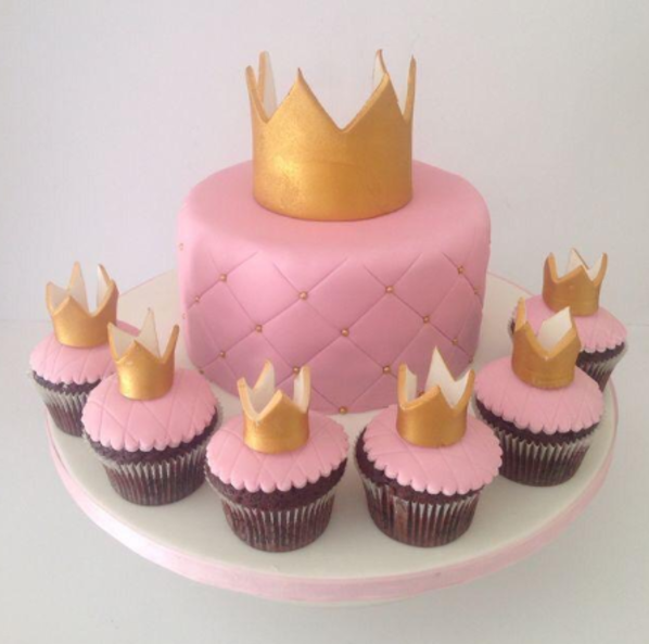Маленькая принцесса кап-кейк и торт