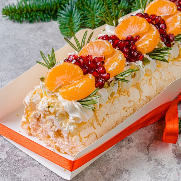 Праздничный торт на заказ в Москве